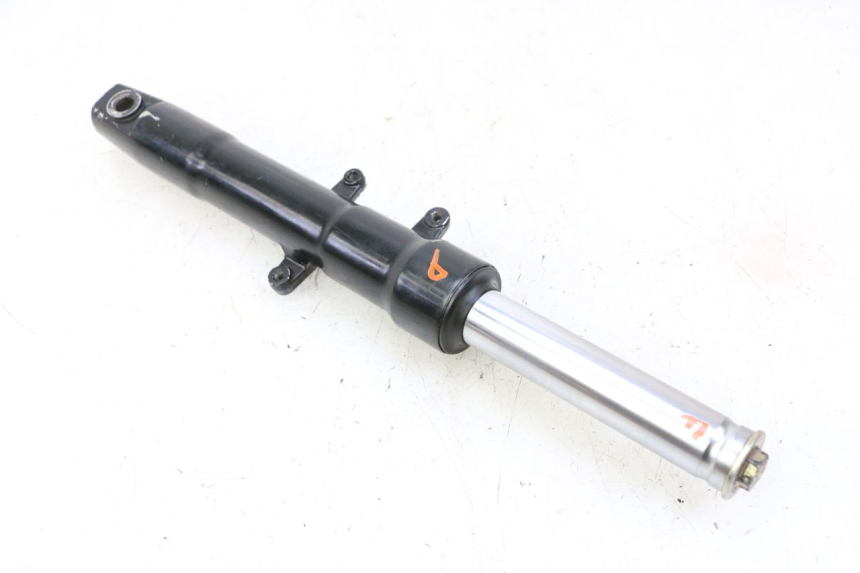 photo de RECHT VOORVORKHULS ORCAL CAVARO 4T 50 (2019 - 2023) - Technische close-up