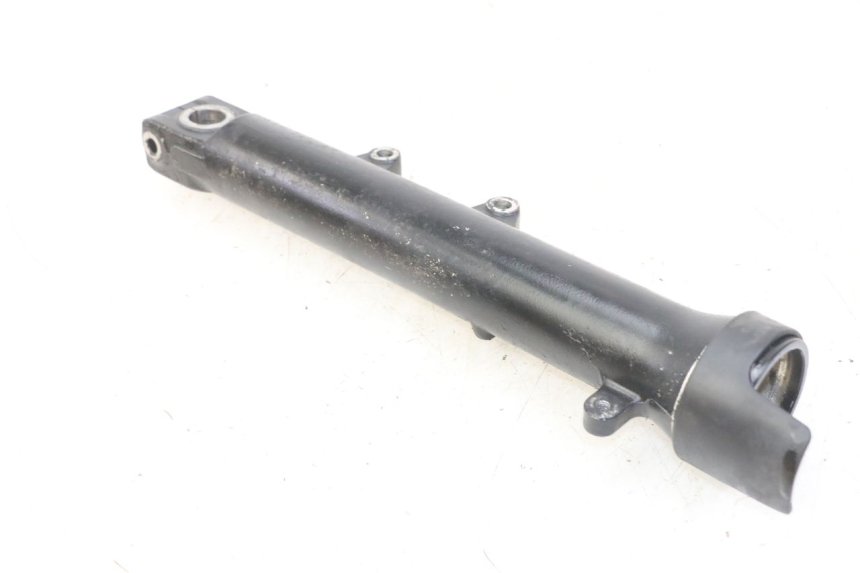 photo de RECHT VOORVORKHULS HONDA CBF 500 (2004 - 2007) - Andere kijkhoek