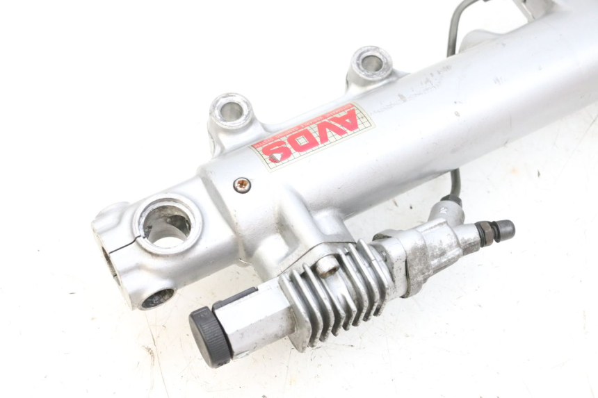 photo de RECHT VOORVORKHULS KAWASAKI GPZ RX 1000 (1986 - 1988) - Zoom op componenten