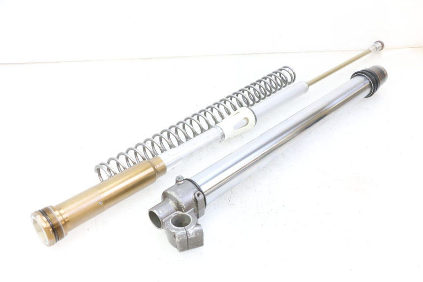 photo de RECHT VOORVORKHULS YAMAHA YZF YZ-F 450 (2014 - 2016) - Hoofdaanzicht