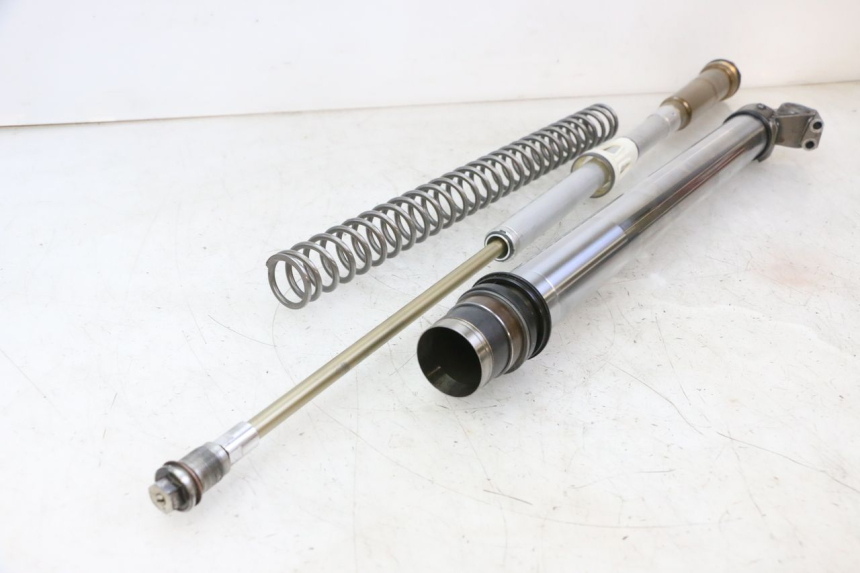 photo de RECHT VOORVORKHULS YAMAHA YZF YZ-F 450 (2014 - 2016) - Markeringen en referenties