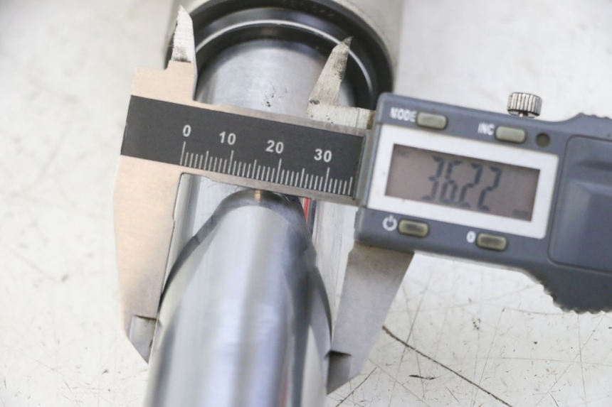 photo de VORKHULS PEUGEOT ELYSTAR 125 (2002 - 2007) - Detail van het onderdeel