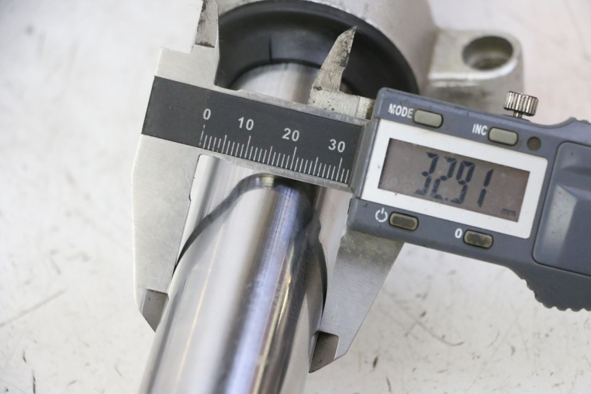 photo de VORKHULS HONDA FES S-WING SWING ABS 125 (2007 - 2015) - Detail van het onderdeel