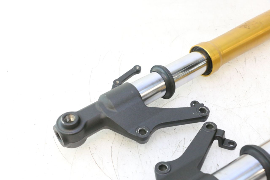 photo de VORKHULS YAMAHA FZ8 800 (2010 - 2016) - Andere kijkhoek