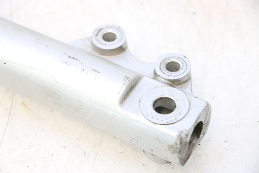 photo de LINKER VORKSCHUTZ PEUGEOT KISBEE 4T 50 (2018 - 2022) - Kenmerkende details