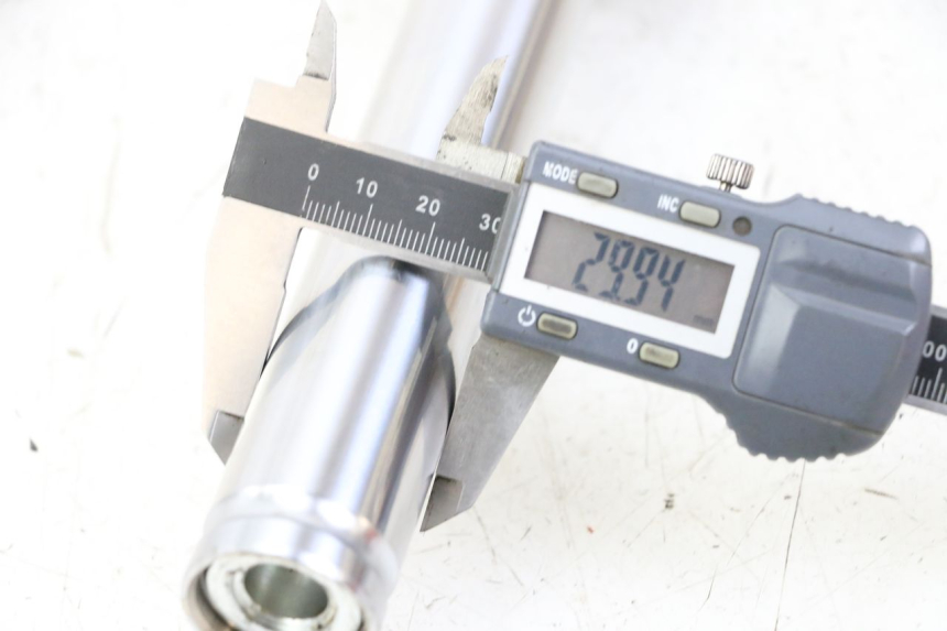 photo de LINKER VOORVORKBUIS PEUGEOT TWEET 4T 50 (2023 - 2025) - Detail van het onderdeel