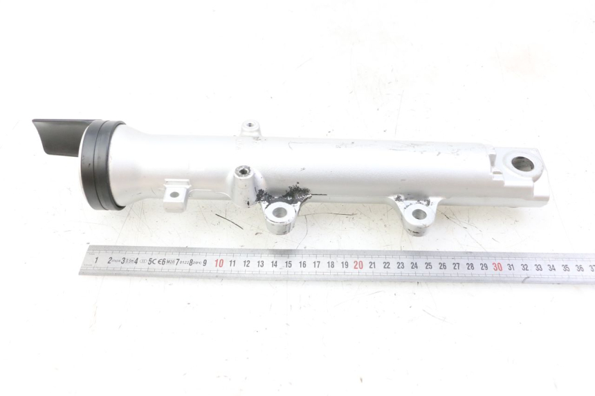 photo de LINKER VOORVORKBUIS YAMAHA FZS FAZER 600 (2001 - 2003) - Andere kijkhoek