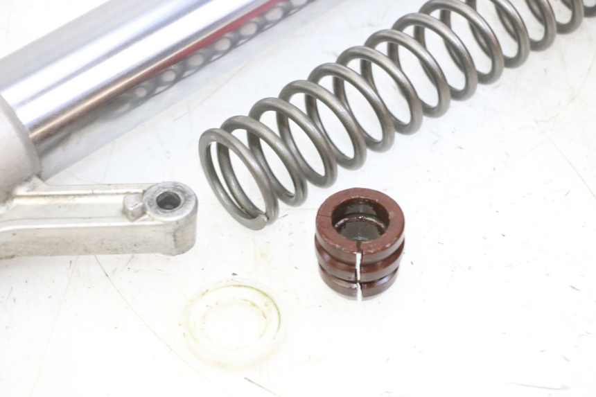 photo de LINKER VORKBUIS YAMAHA YZ 125 (1998 - 2005) - Detailaanzicht