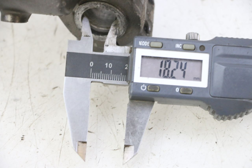 photo de LINKER VOORVORKBUIS YAMAHA YZF YZ-F 450 (2014 - 2016) - Detail van het onderdeel