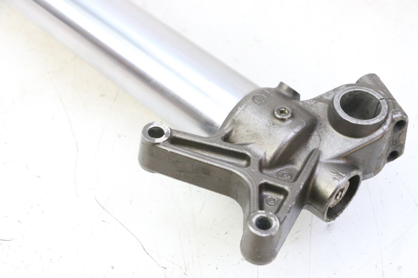 photo de LINKER VOORVORKBUIS YAMAHA YZF YZ-F 450 (2014 - 2016) - Zoom op componenten