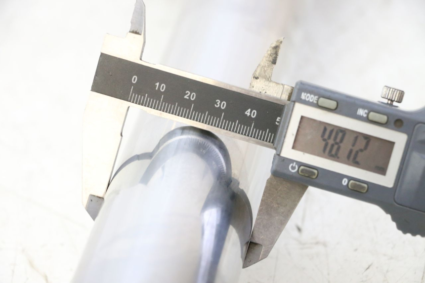 photo de LINKER VOORVORKBUIS YAMAHA YZF YZ-F 450 (2014 - 2016) - Zoom op gebruiksstaat