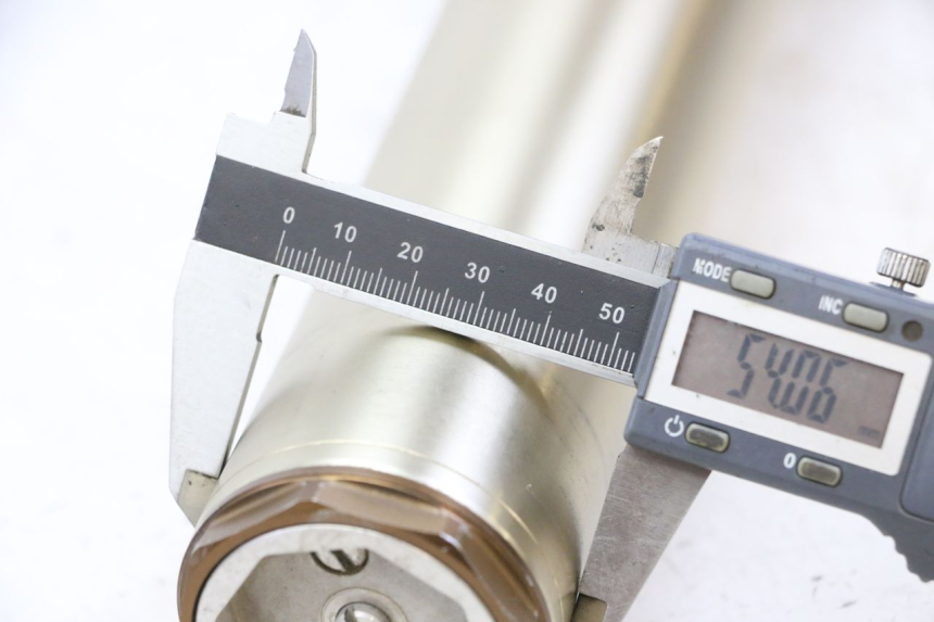 photo de LINKER VOORVORKBUIS YAMAHA YZF YZ-F 450 (2014 - 2016) - Technische close-up