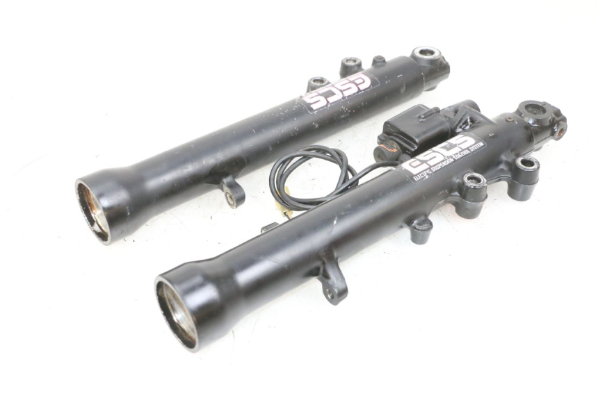 photo de VORKHULS KAWASAKI GPX R WARBIRD 600 (1988 - 1993) - Kenmerkende details