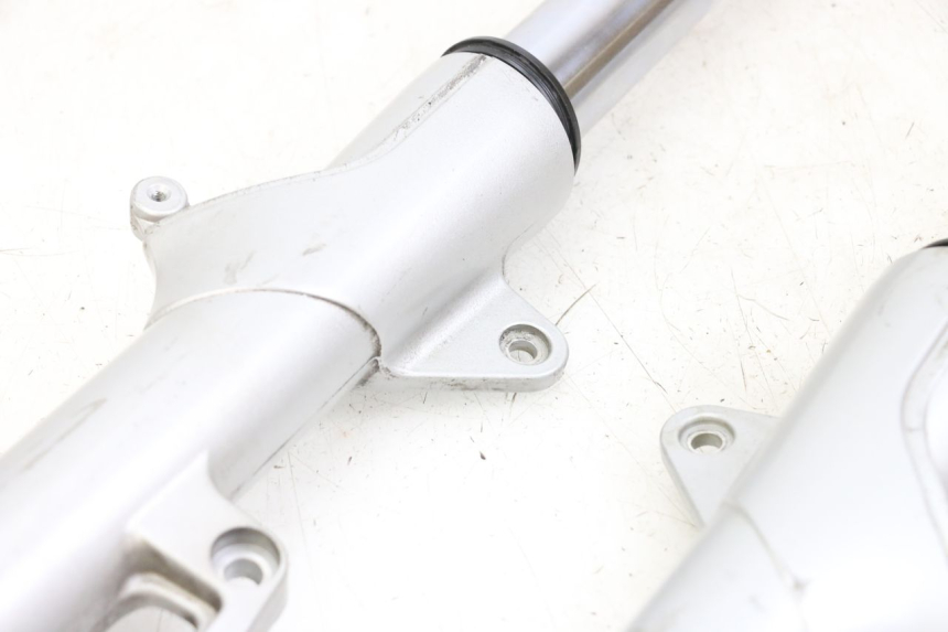 photo de VORKHULS MOTO GUZZI NORGE 8V GT 1200 (2011 - 2016) - Kenmerkende details