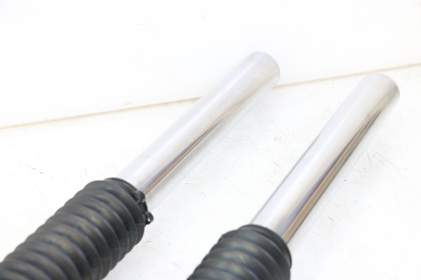 photo de VORKHULS ROYAL ENFIELD SCRAM 411 (2022 - 2024) - Gecontroleerd onderdeel