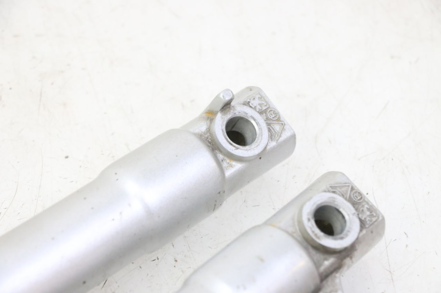 photo de VORKHULS PEUGEOT VIVACITY NEW 4T 50 (2008 - 2017) - Gecontroleerd onderdeel