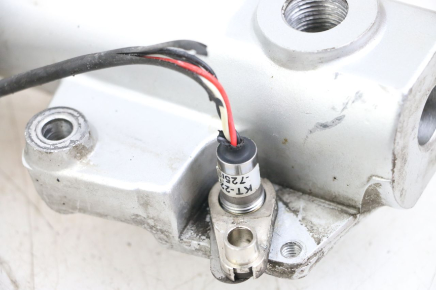 photo de VORKHULS KYMCO XCITING 250 (2006 - 2009) - Bevestigingspunten