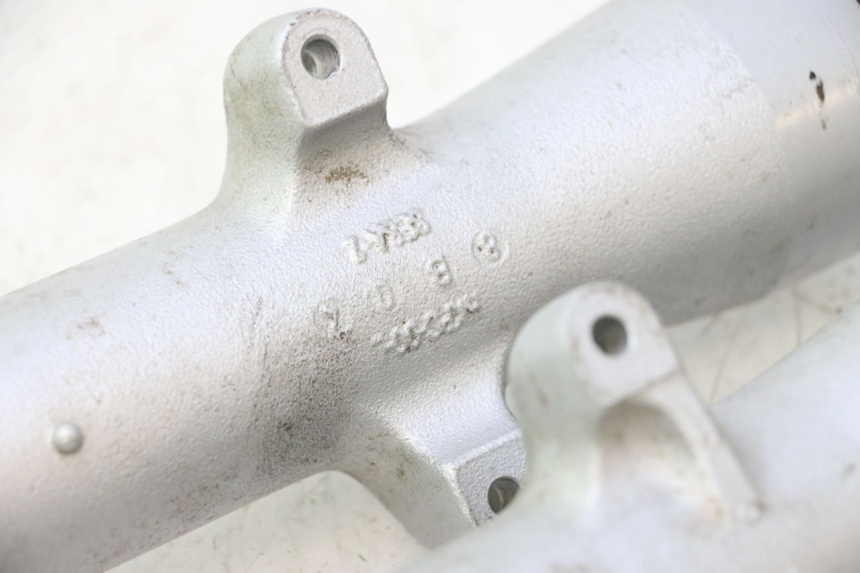 photo de VORKHULS HONDA XLV VARADERO 125 (2007 - 2012) - Focus op structuur