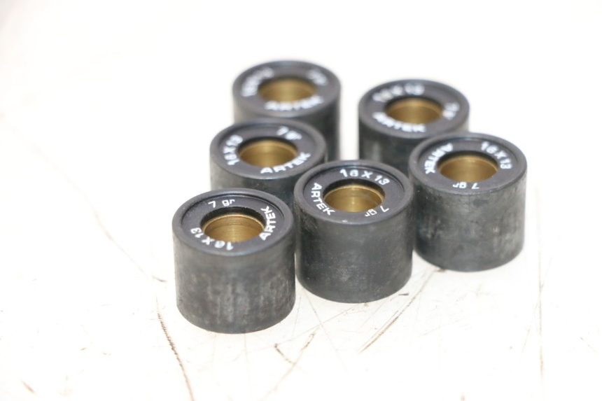 photo de VARIATORROL PEUGEOT LUDIX SNAKE 2T 50 (2004 - 2014) - Detail van het onderdeel