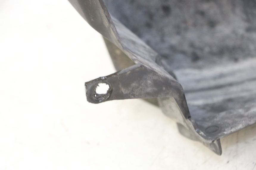 photo de ACHTERSPOILER PEUGEOT CITYSTAR 50 (2013 - 2017) - Zoom op gebruiksstaat