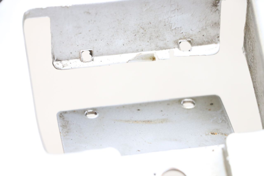 photo de ACHTERSPOILER APRILIA CLASSIC 125 (1995 - 2001) - Detail van het onderdeel