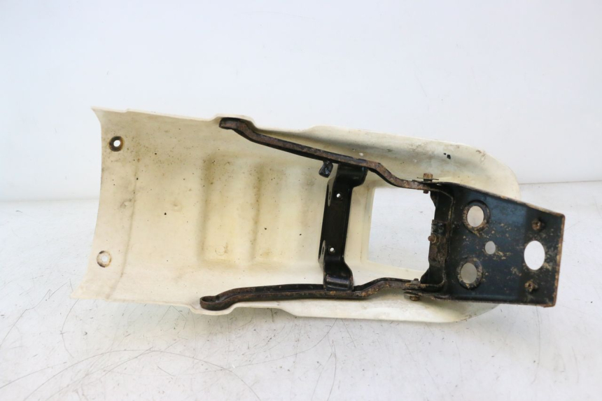 photo de ACHTERSPATBORD SUZUKI DR S 600 (1985 - 1989) - Overzicht