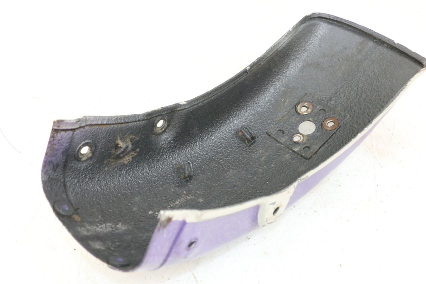 photo de ACHTERSPATBORD SUZUKI GN 125 (1997 - 2000) - Detail van het onderdeel