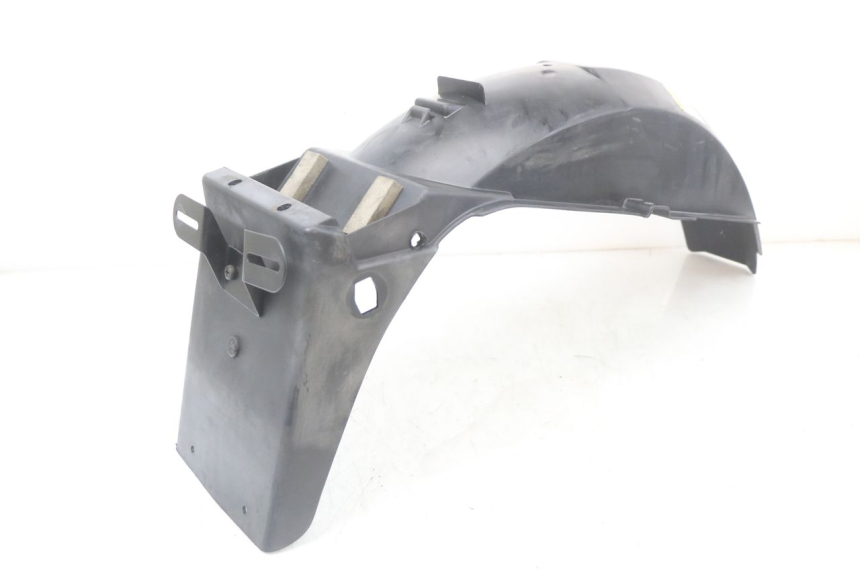 photo de ACHTERSPOILER SUZUKI GS F 500 (2004 - 2007) - Hoofdaanzicht