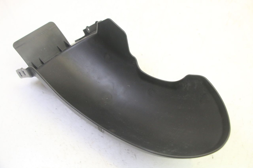 photo de ACHTERSPOILER EFUN PUSA 1 - Andere kijkhoek