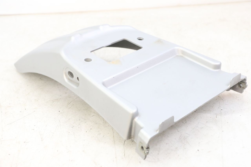 photo de ACHTERSPOILER ROYAL ENFIELD HYMALAYAN 410 (2016 - 2023) - Bevestigingspunten