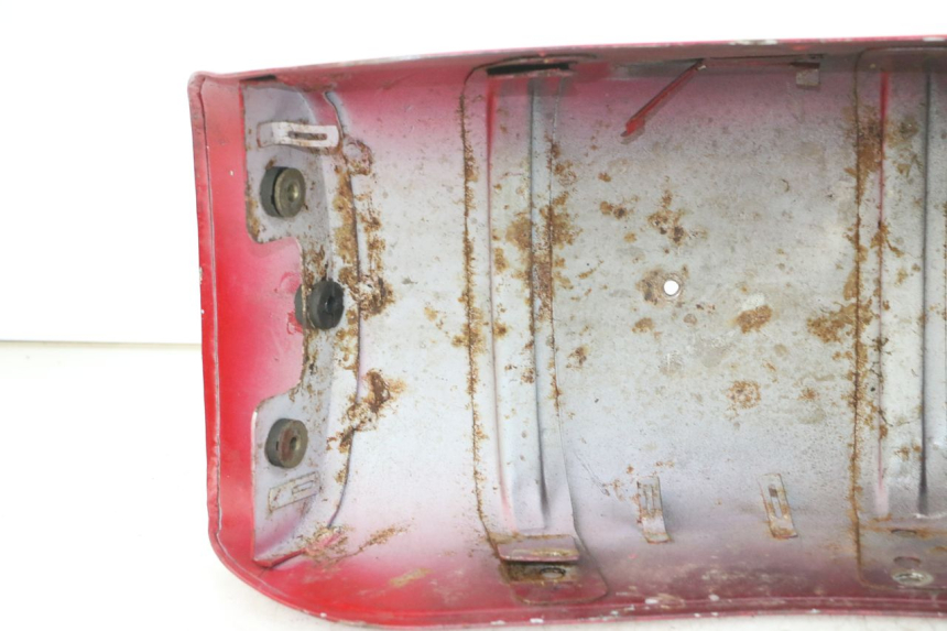 photo de ACHTERSPOILER REGAL RAPTOR SPYDER 125 (2010 - 2018) - Zoom op gebruiksstaat