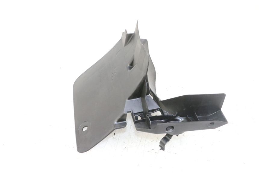 photo de ACHTERSPOILER YAMAHA XMAX X-MAX 125 (2021 - 2025) - Zoom op gebruiksstaat