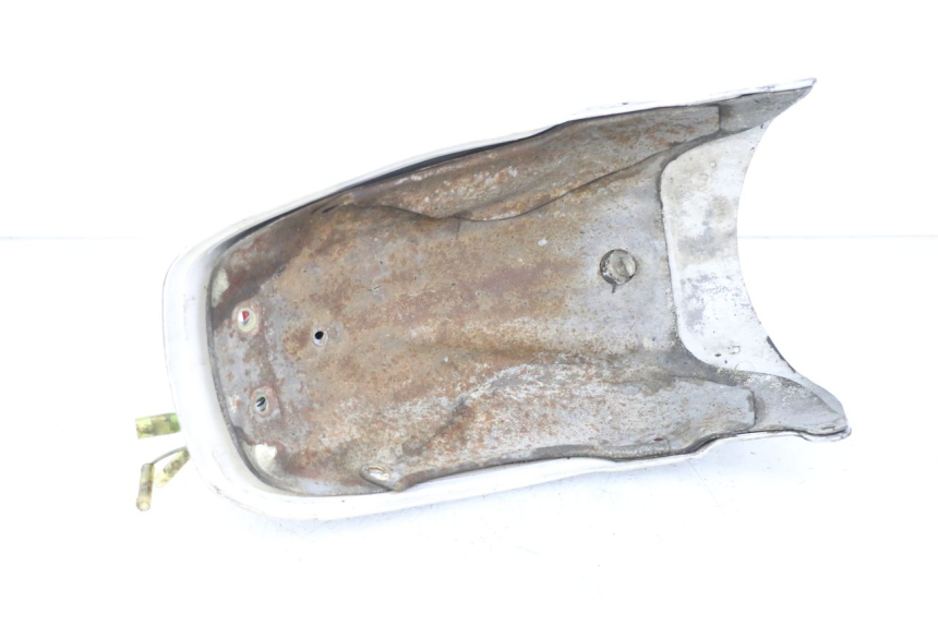 photo de ACHTERSPATBORD YAMAHA SR 125 (1982 - 2003) - Zoom op gebruiksstaat