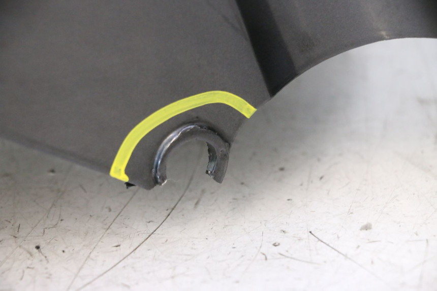 photo de VOORSPATBORD YAMAHA YZF R6 600 (2008 - 2009) - Staat van het oppervlak