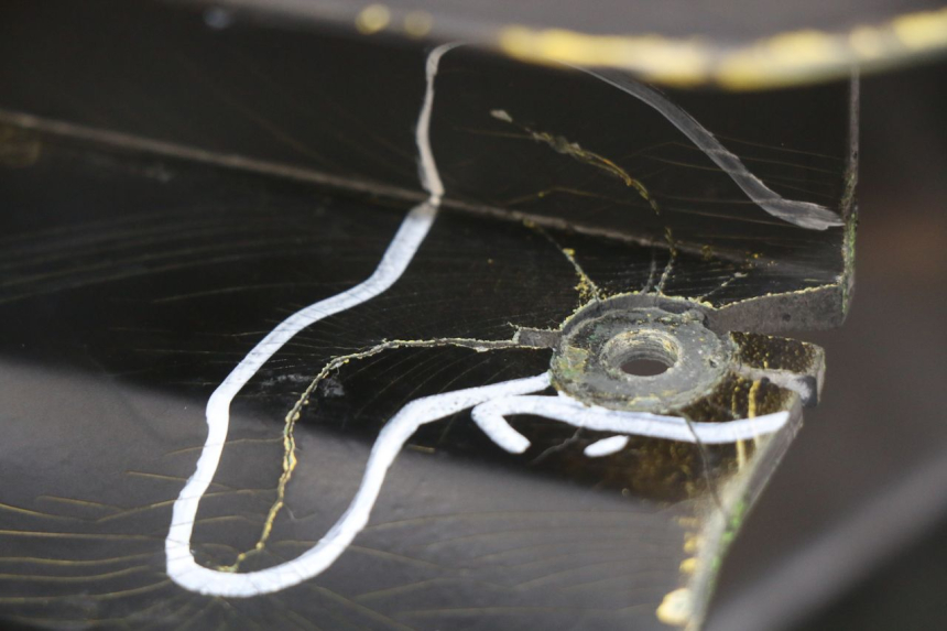 photo de VOORSPATBORD KAWASAKI ZX-6R ZX6R 600 (1995 - 1997) - Bevestigingspunten