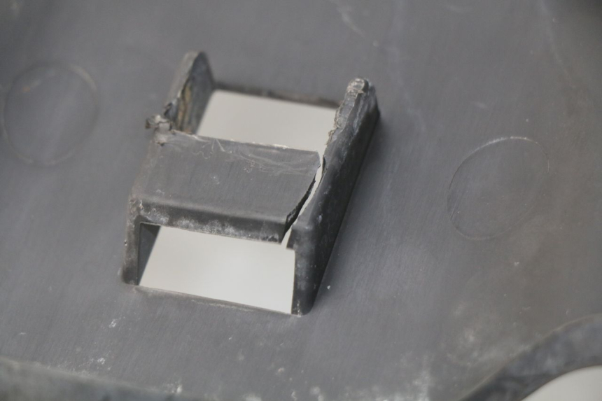 photo de RADIATEURROOSTER KYMCO DINK STREET 125 (2009 - 2014) - Bevestigingspunten