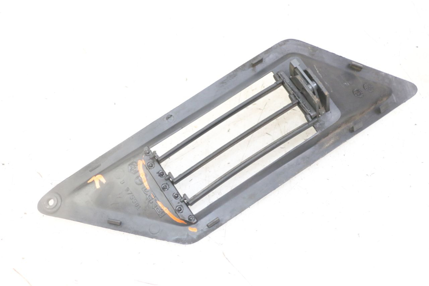 photo de RECHTER RADIATEURROOSTER GILERA NEXUS 125 (2009 - 2013) - Detail van het onderdeel