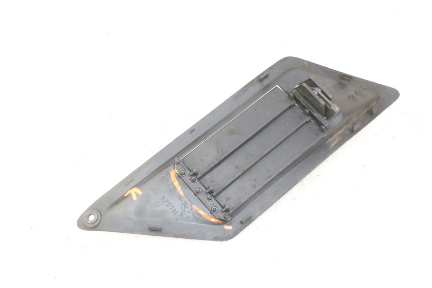 photo de RECHTER RADIATEURROOSTER GILERA NEXUS 125 (2009 - 2013) - Overzicht