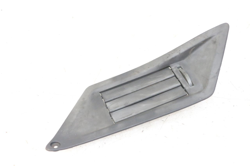 photo de RECHTER RADIATEURROOSTER GILERA NEXUS 125 (2009 - 2013) - Staat van het oppervlak