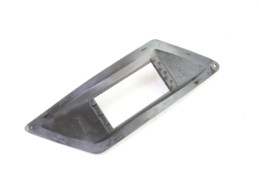 photo de RECHTER RADIATEURROOSTER GILERA RUNNER SP 50 (2006 - 2008) - Detail van het onderdeel