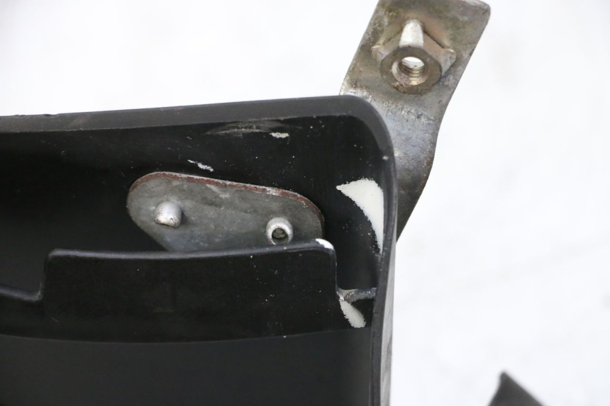 photo de RECHTER RADIATEURROOSTER PIAGGIO VESPA GTS SUPER IE 125 (2009 - 2016) - Detail van het onderdeel