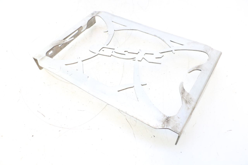 photo de RADIATORROOSTER SUZUKI GSR 600 (2005 - 2012) - Detail van het onderdeel