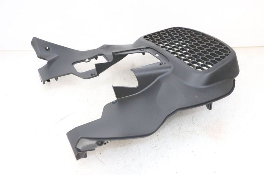 photo de RADIATEURROOSTER PIAGGIO MP3 HPE 300 (2019 - 2026) - Bevestigingspunten