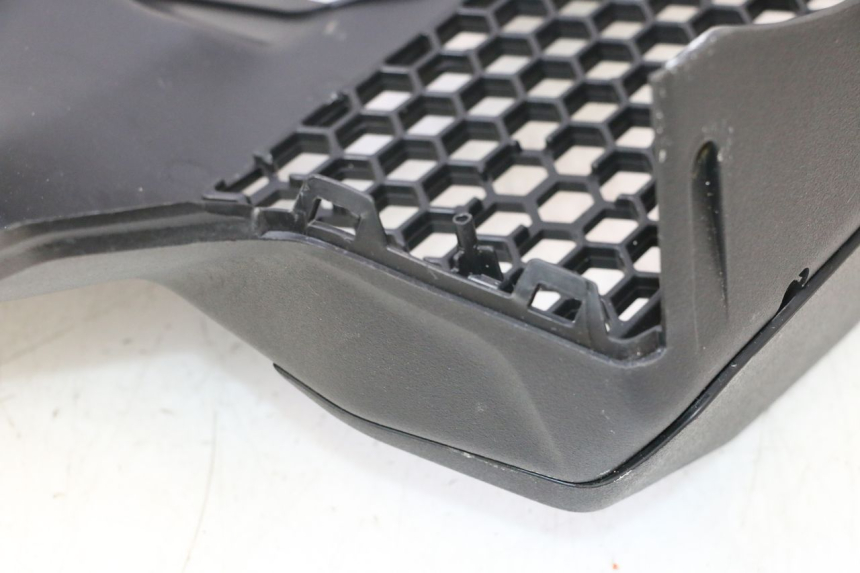 photo de RADIATORROOSTER PIAGGIO MP3 HPE 530 (2022 - 2026) - Andere kijkhoek