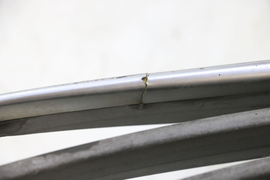 photo de RADIATEURROOSTER PIAGGIO MP3 LT 300 (2010 - 2016) - Bevestigingspunten