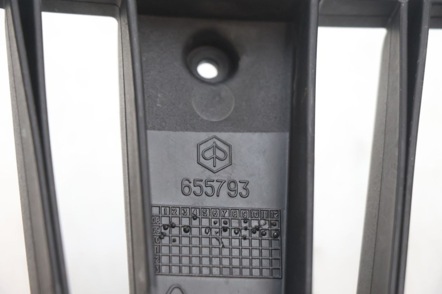 photo de RADIATEURROOSTER PIAGGIO MP3 LT 300 (2010 - 2016) - Technische close-up