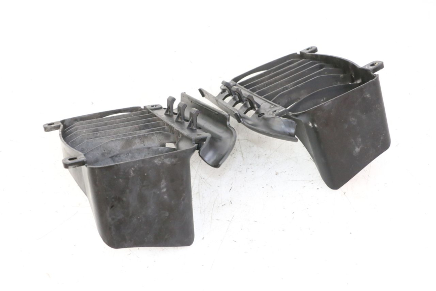 photo de RADIATEURROOSTER PIAGGIO VESPA GRANTURISMO 200 (2004 - 2005) - Detail van het onderdeel