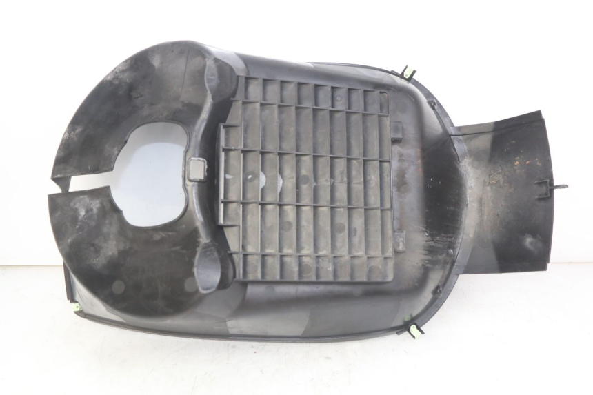 photo de RADIATEURROOSTER PEUGEOT SATELIS 125 (2006 - 2009) - Detail van het onderdeel