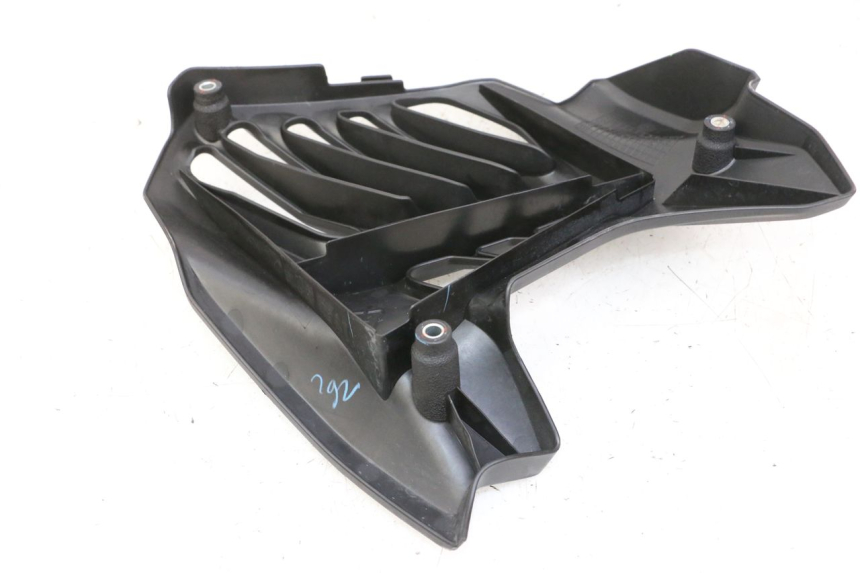 photo de RADIATEURROOSTER YAMAHA XMAX X-MAX 125 (2021 - 2025) - Zoom op gebruiksstaat