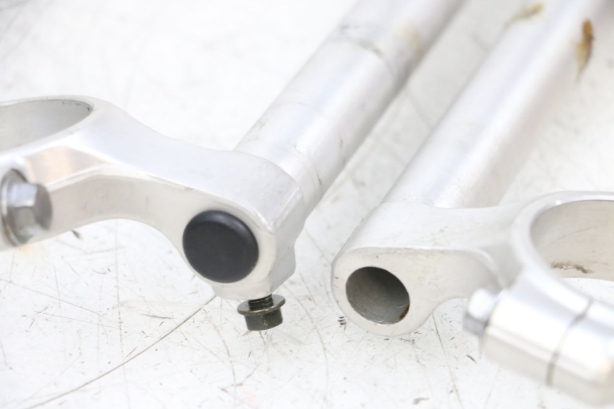 photo de STUUR SUZUKI GSXR GSX-R 1000 (2003 - 2004) - Andere kijkhoek